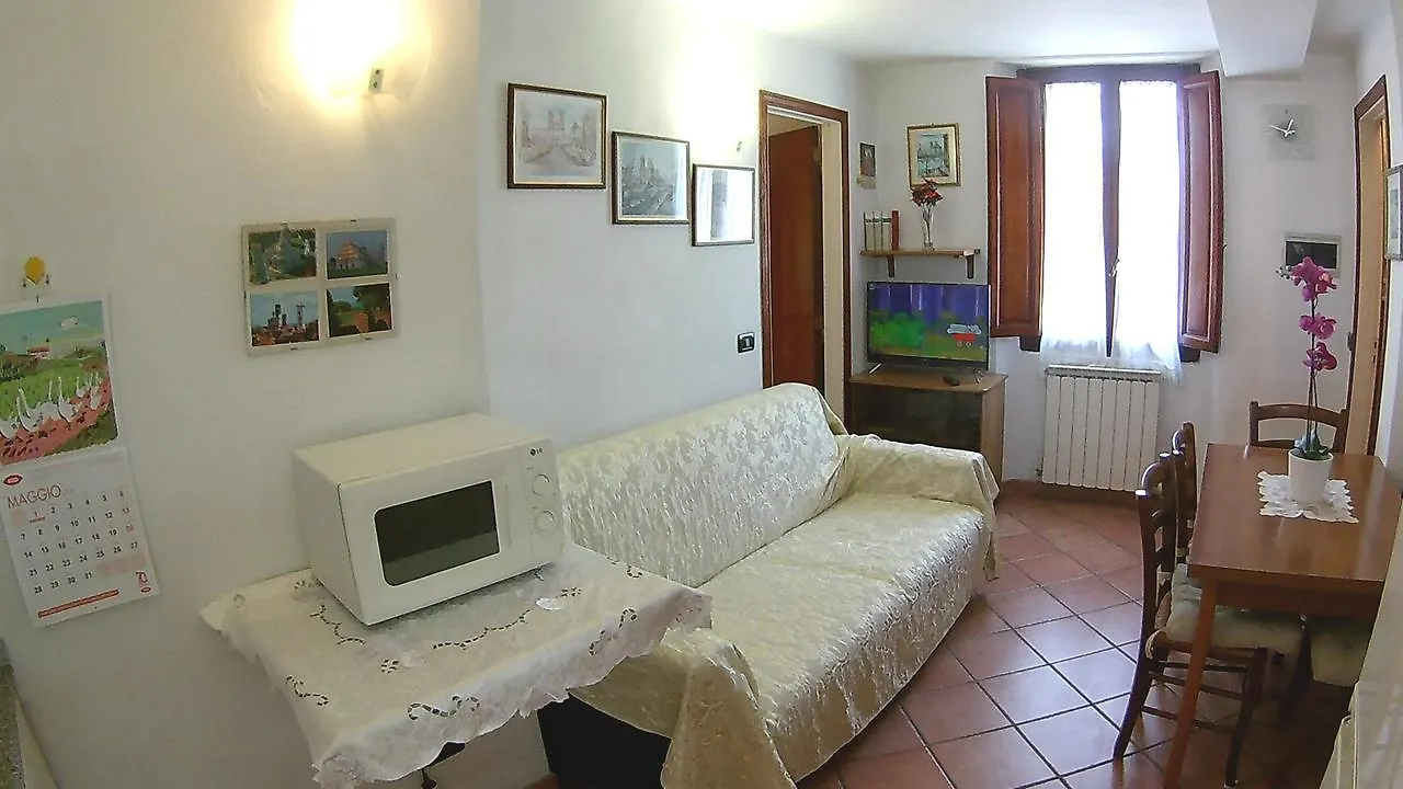 Elisa Apartment Lucca Italy