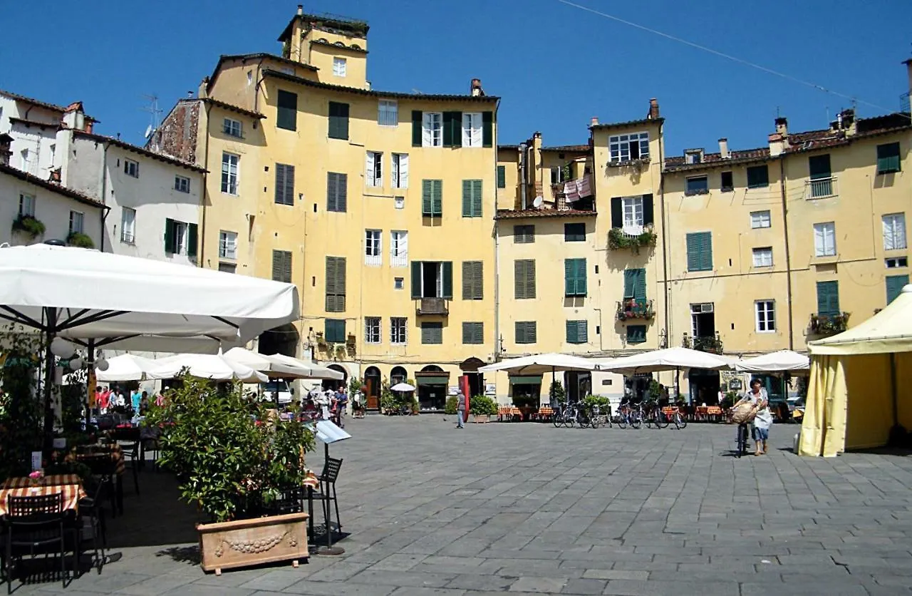 Elisa Apartment Lucca Italy